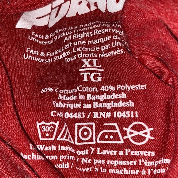 Vintage tee-shirt . Red/white/black/grey Race car. - Picture 3 of 4